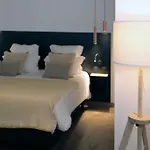 Le Nelioe